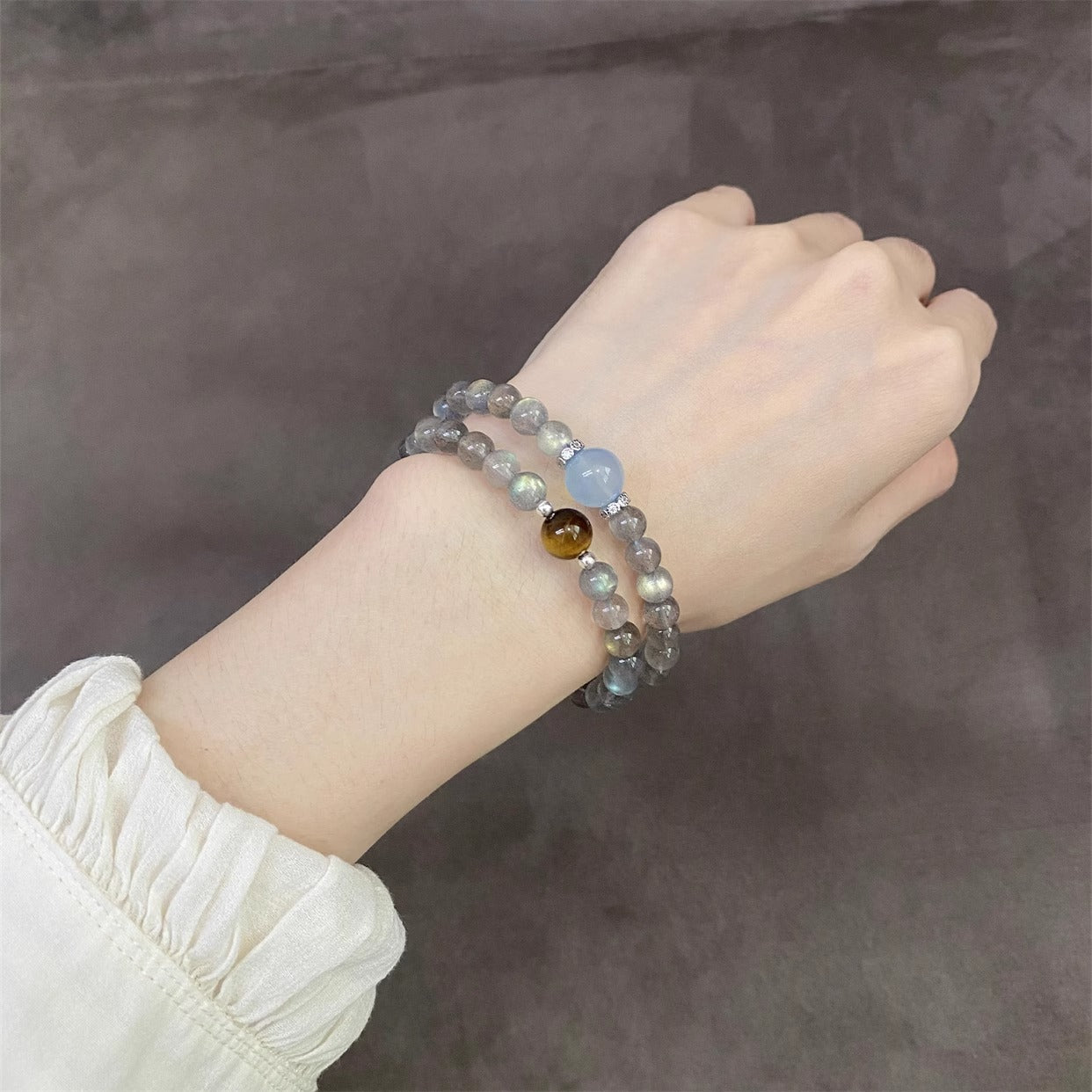 水晶手串天然灰月光石高级感金虎眼石蓝虎眼手链